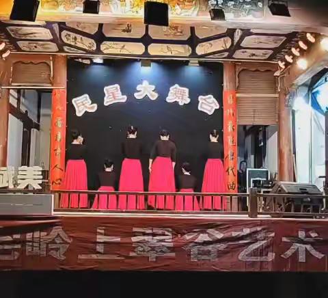 岭上翠谷艺术团5.27湖畔公园小戏台演出掠影