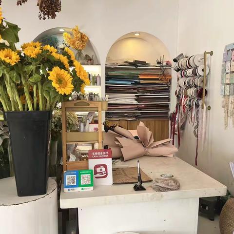 中原银行濮阳开发区支行 开展“整治拒收人民币现金”宣传活动