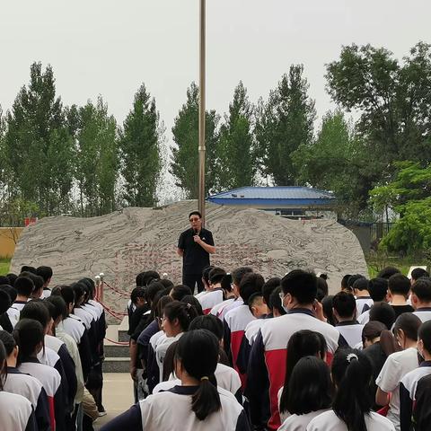 决战中考  向梦而行——轩辕中学九年级中考壮行仪式