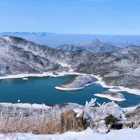 兔年第一驴 白色天池乐利峰