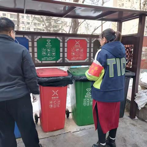 南岗区悦山国际社区开展“垃圾分类、从我做起”志愿服务活动（副本）