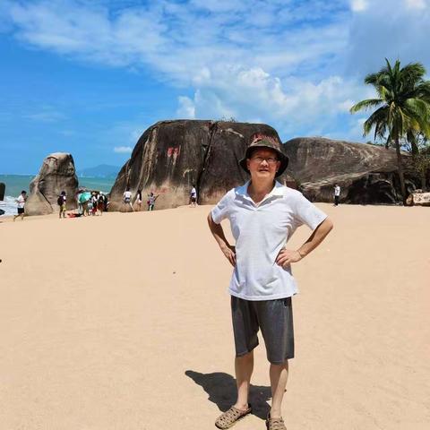 淡淡书香中读懂幸福观