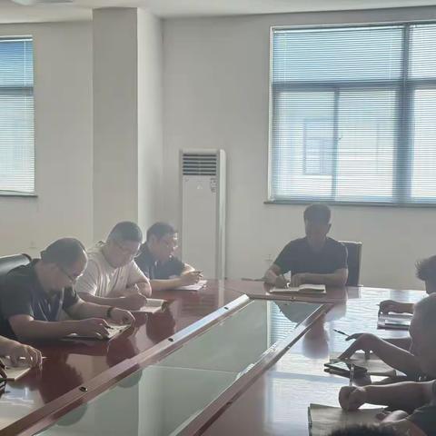 定陶区汽车小镇服务中心传达贯彻区委二届九次全体会议精神