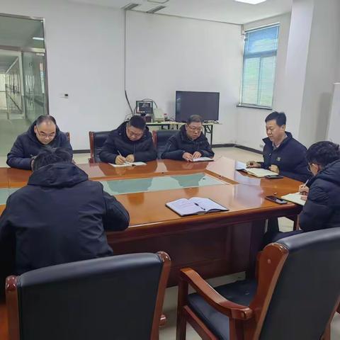 2月27日，汽车小镇服务中心召开全体人员会议