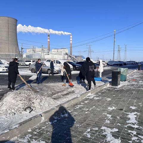 新年新气象 “我”来扫一扫——彩南产业园开展元旦春节期间爱国卫生志愿服务活动