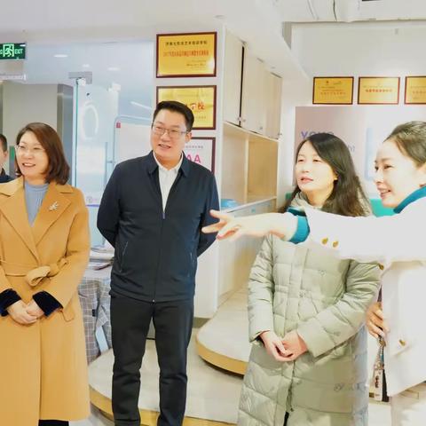 朱英涛到甸柳新村街道走访慰问少数民族代表人士