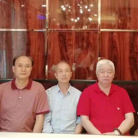 谢忠伟——水文地质部队905团卫生队队长