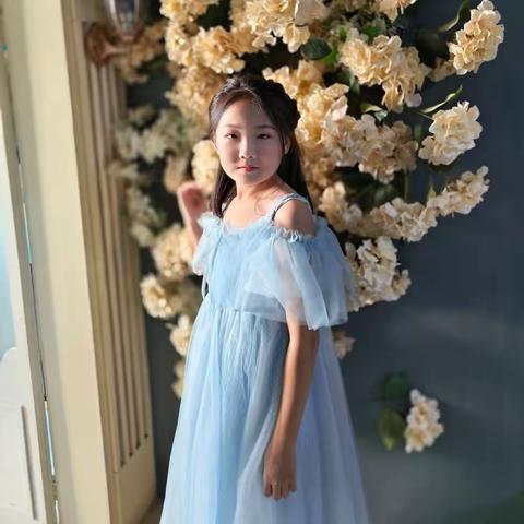 爱女十二岁生日庆典邀请函