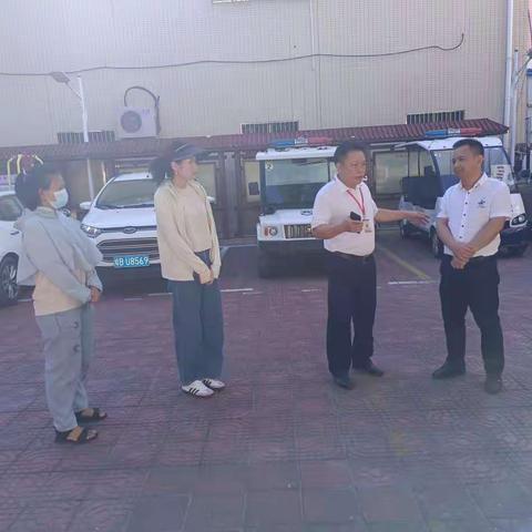 吉阳区委编办联合红土坎社区开展登革热疫情防控工作