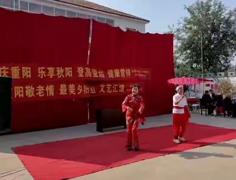 孟州市公路事业发展中心与关沟村 开展庆重阳共建活动