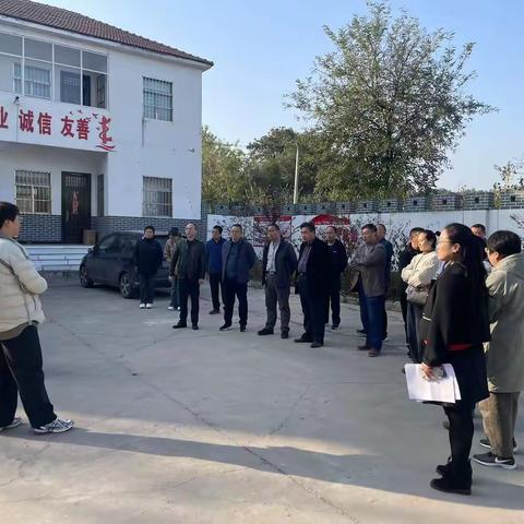 孟州市公路事业发展中心 到关沟村开展帮扶活动