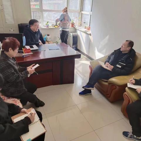 新华街道党工委书记马龙潭到非公企业开展调研