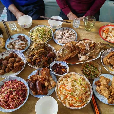 特色年夜饭（奋斗小学五五班韩朔尧）