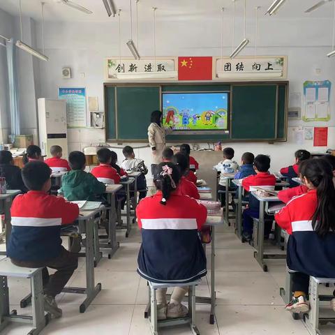 启蒙英语，快乐学习-----前孙镇商庄小学趣味英语课（副本）