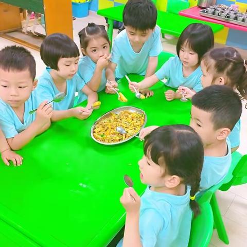 古蔺县金兰小天使幼儿园——中大班萌娃小舌头尝家乡