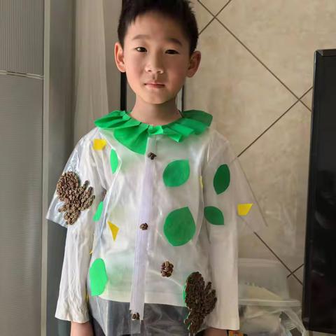 普洱市思茅区第四小学187班“旧物变霓裳”