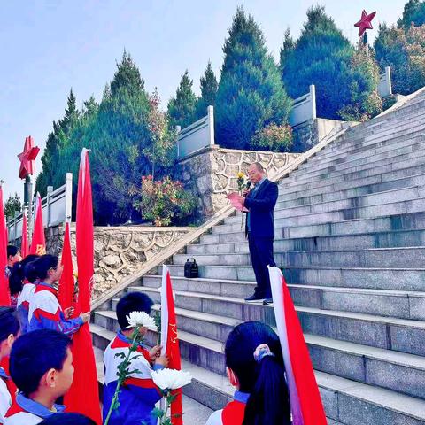 烟雨清明忆先烈 踏青追思寄深情 ——金寨县斑竹园实验学校开展清明节主题教育活动