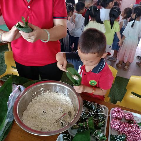 浓情端午 “粽”享欢乐——祥周镇新洲红苹果幼儿园端午节主题活动