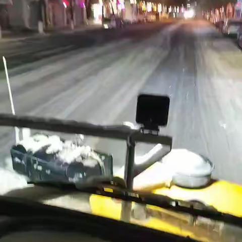 南召环卫夜间除冰扫雪