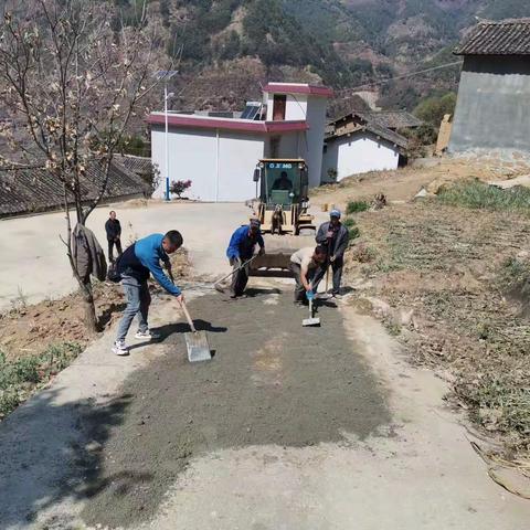 三管齐下助推乌蒙乡道路养护工作显成效