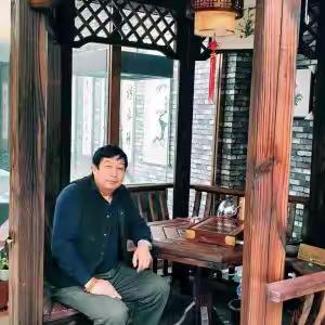 中国当代艺术名家王玉明向两会献礼