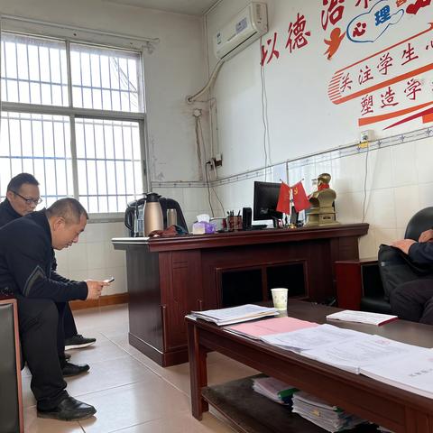 督导引领 助力前行——责任督学赴长埠督学检查工作