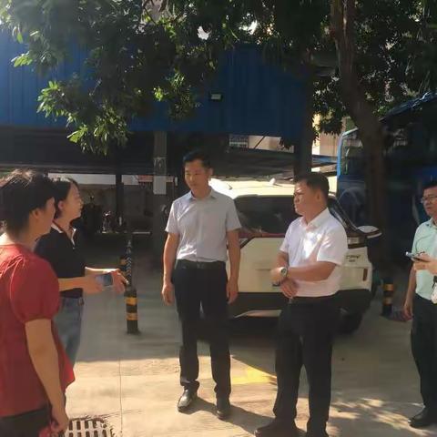 美兰区委常委、宣传部部长杜秀美走访和平南街道开展调研“巩文”工作