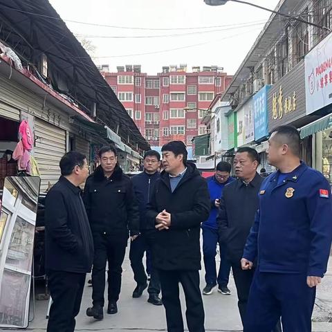 舞钢市政府党组成员常振强带队开展九小场所消防安全督导检查