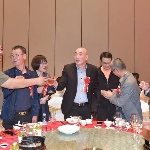 2.银江华侨中学首届（76级78届）初中同学联谊会第四届理监事就职典礼2024.4.5