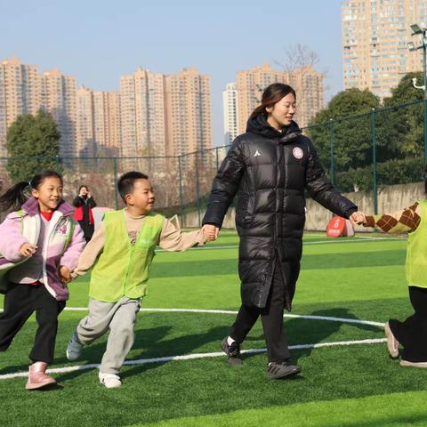 湾郡社区“奔跑吧，少年”足球进社区公益活动之海洋大冒险