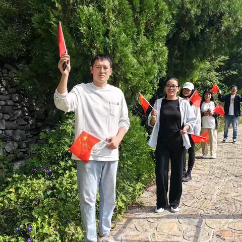 兴隆街道兴盛社区开展“红色欢庆＋安全守护”国庆节活动