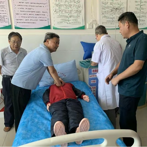 市疾控专家组到定陶区指导基层预防接种人员规范化培训基地建设