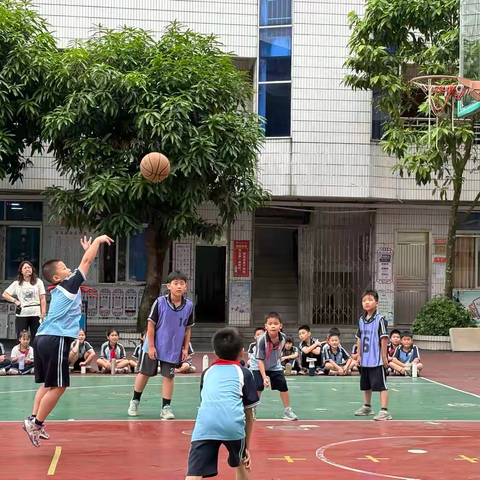 “善美少年，迎‘篮’而上”——阳春市春城街道第四小学第五届班级篮球联赛