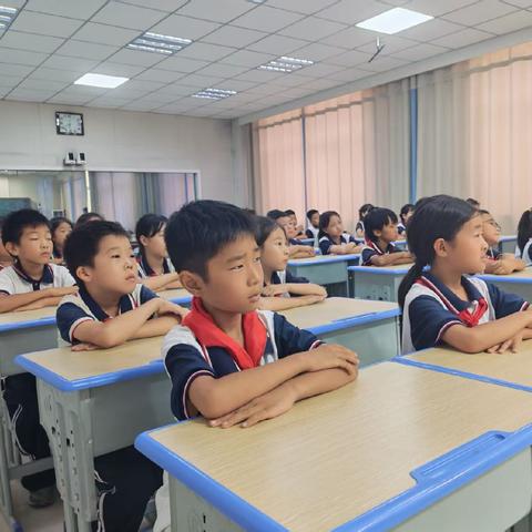 【育德润心·思政领航】童心向党学党史 红色基因润童心——滨州市"五老"关爱团宣讲走进杨柳雪镇明德小学