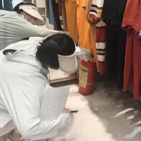 守好安全防线，消防检查不放松
