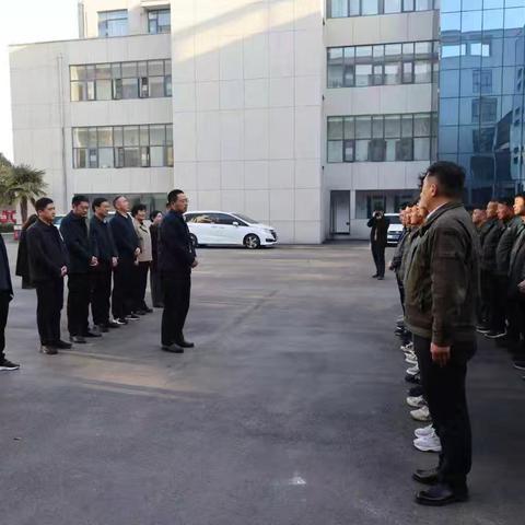 李明张晓鼎走访慰问公司春节期间坚守岗位的一线电力干部职工