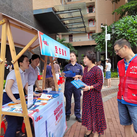 喜迎“八一”，军民同乐——梅林街道党员服务市集