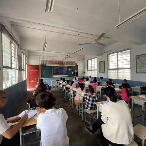 “借教研之风  开教学繁花” ——遂平县和兴镇和兴小学教师教学技能大比武活动