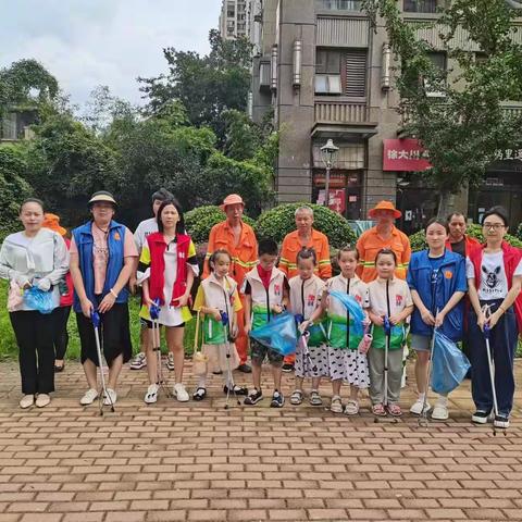 梅林都汇社区7月份清洁家园活动