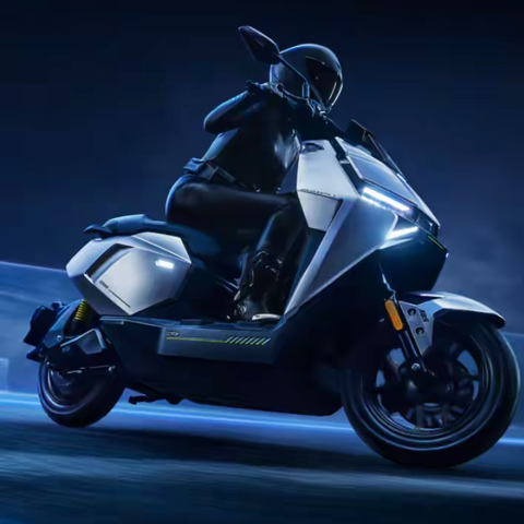 九号M95C+车主哭晕！小牛电动FX Sport ABS这波降维打击太狠