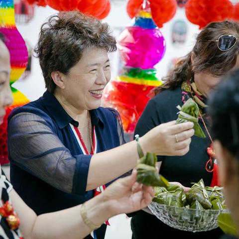 浓情端午节 垃圾分类“粽”动员