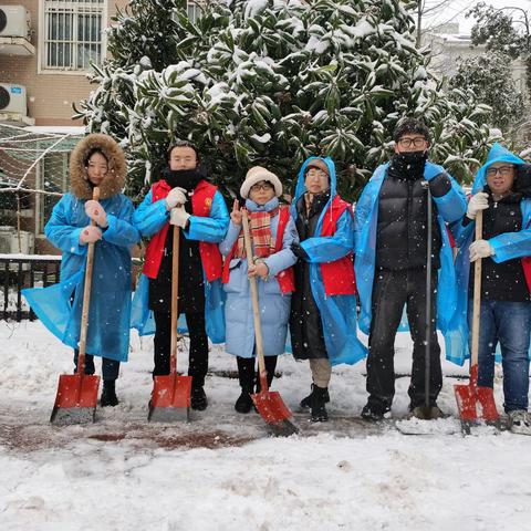 【洲头街道】人大代表显担当 铲除积雪暖人心