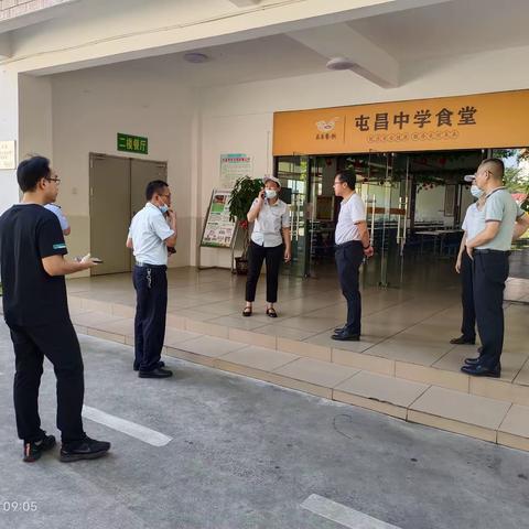 【护苗行动】屯昌县委常委、县政府副县长秦能开展食品安全“两个责任”包保督导工作