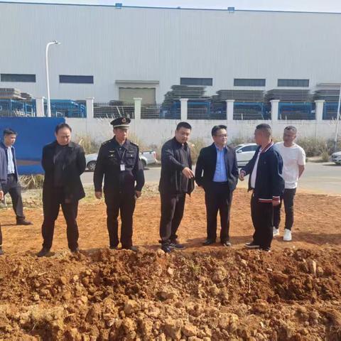 市执法局秀英分局前往美安高新区督导年度卫片整改工作