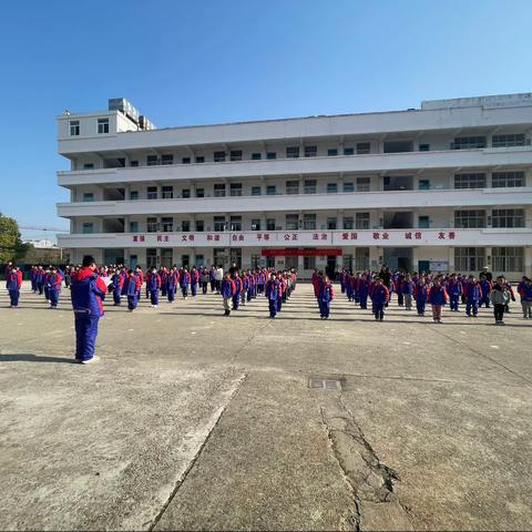 “知雷锋、颂雷锋、绘雷锋、做雷锋” ——石岭小学学雷锋活动￼