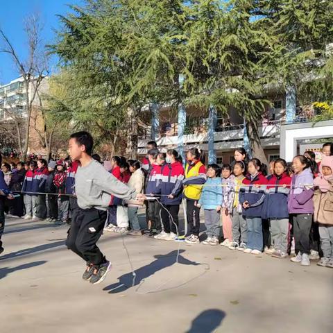 童心跳跃 “绳”采飞扬——石家庄市曙光小学举行跳绳比赛