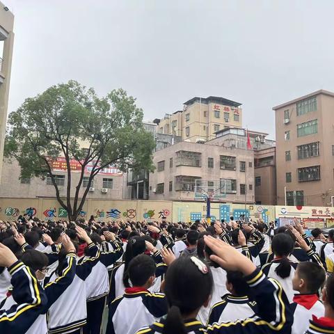 大德育系列活动--淡水第五小学清明节“缅怀革命先烈，弘扬爱国精神”活动