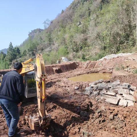 〖中部区域〗-春耕行动-万源公司-主抓农田改造，以工代赈项目，提升销量