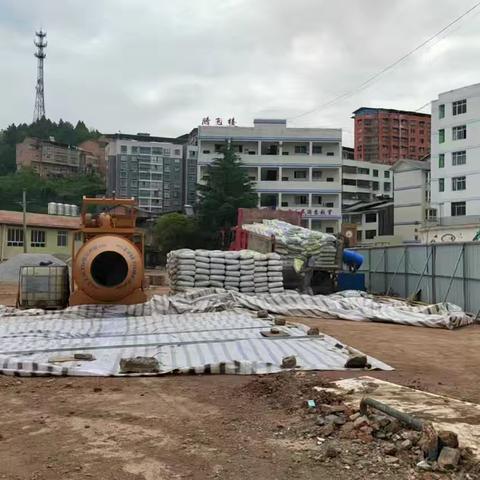 中部区域-万源公司-应对挑战-维护老项目-开发新项目