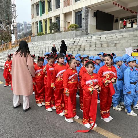 高旗实小“传承红色基因，赓续红色血液 ”主题升旗仪式——210“雅行”中队